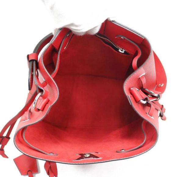 Louis Vuitton LockMe Bucket Bag Red - Picture 7 of 10